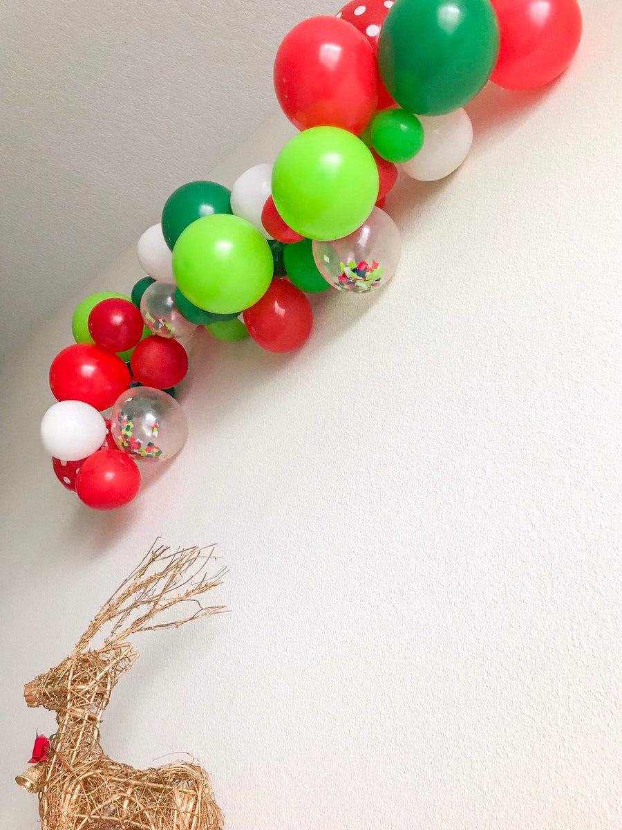 Christmas balloons,  garland , balloon arch , balloon arch garland, balloon kit, holiday, party decor, hanging balloons, Christmas balloon